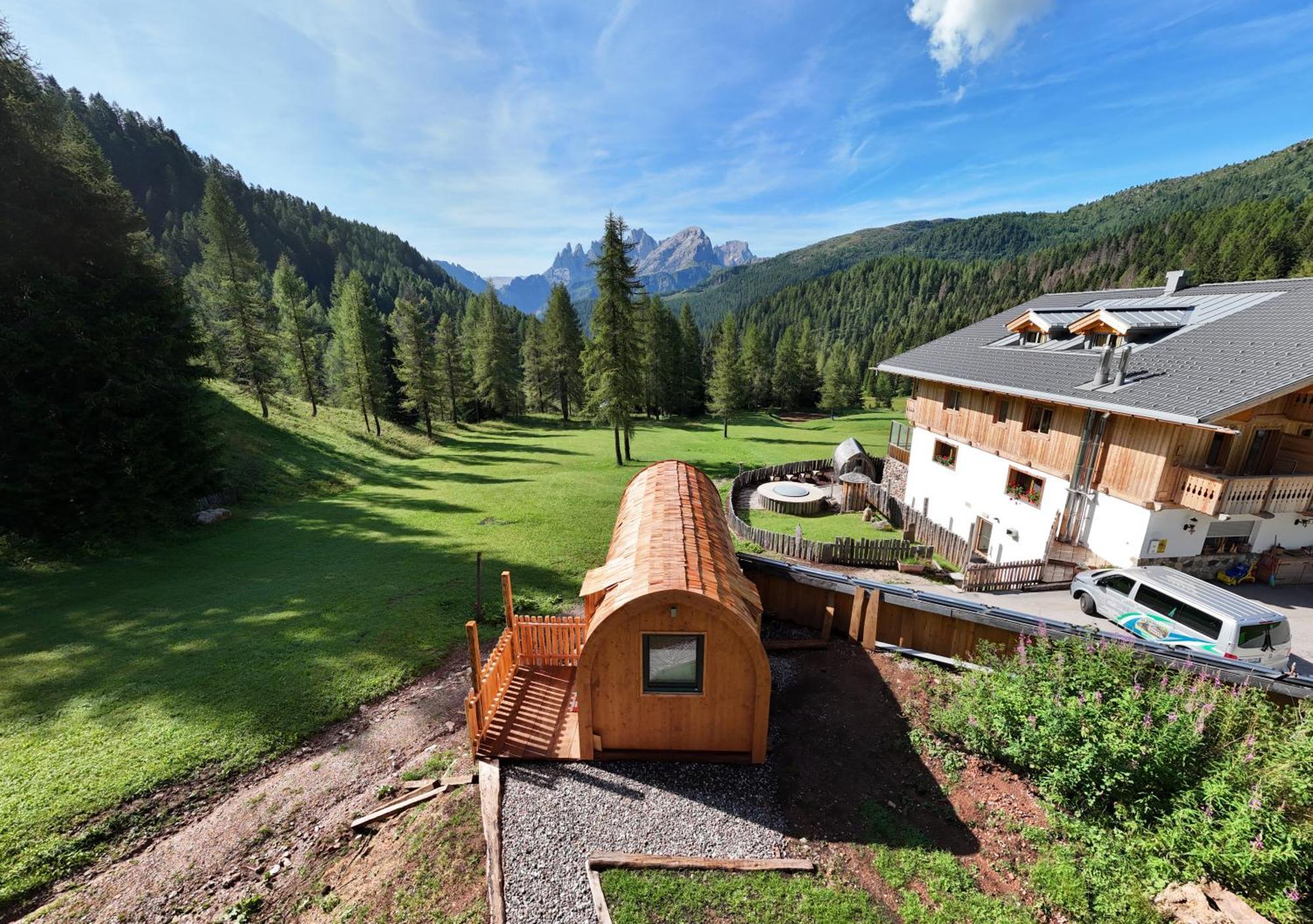 Rifugio Flora Alpina Hotel Passo San Pellegrino Exterior photo